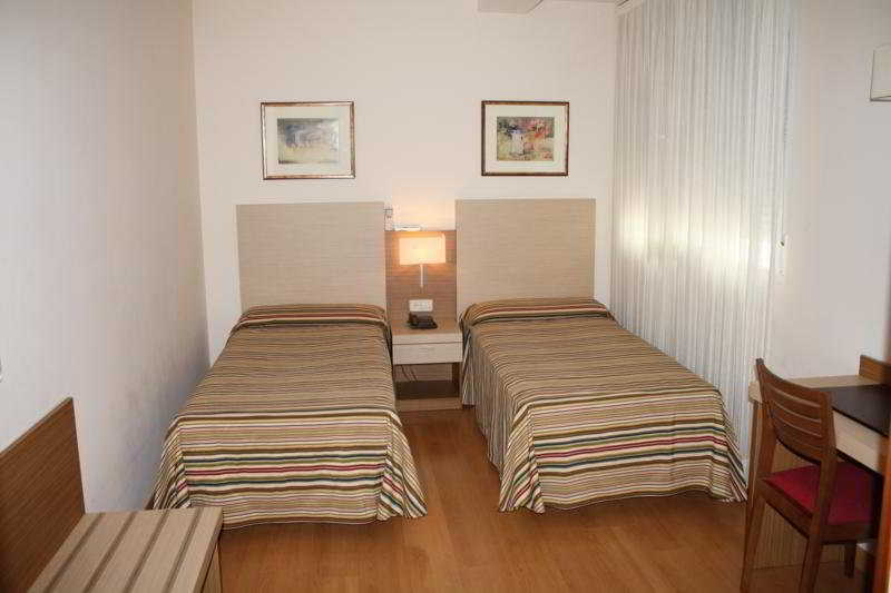 Eden Paraiso Neptuno Madrid Exterior foto
